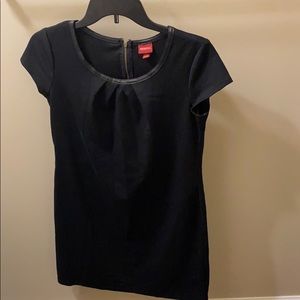 Cap sleeve LBD